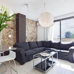 https://inside-barcelona-apartments-sants.topbarcelonahotels.com