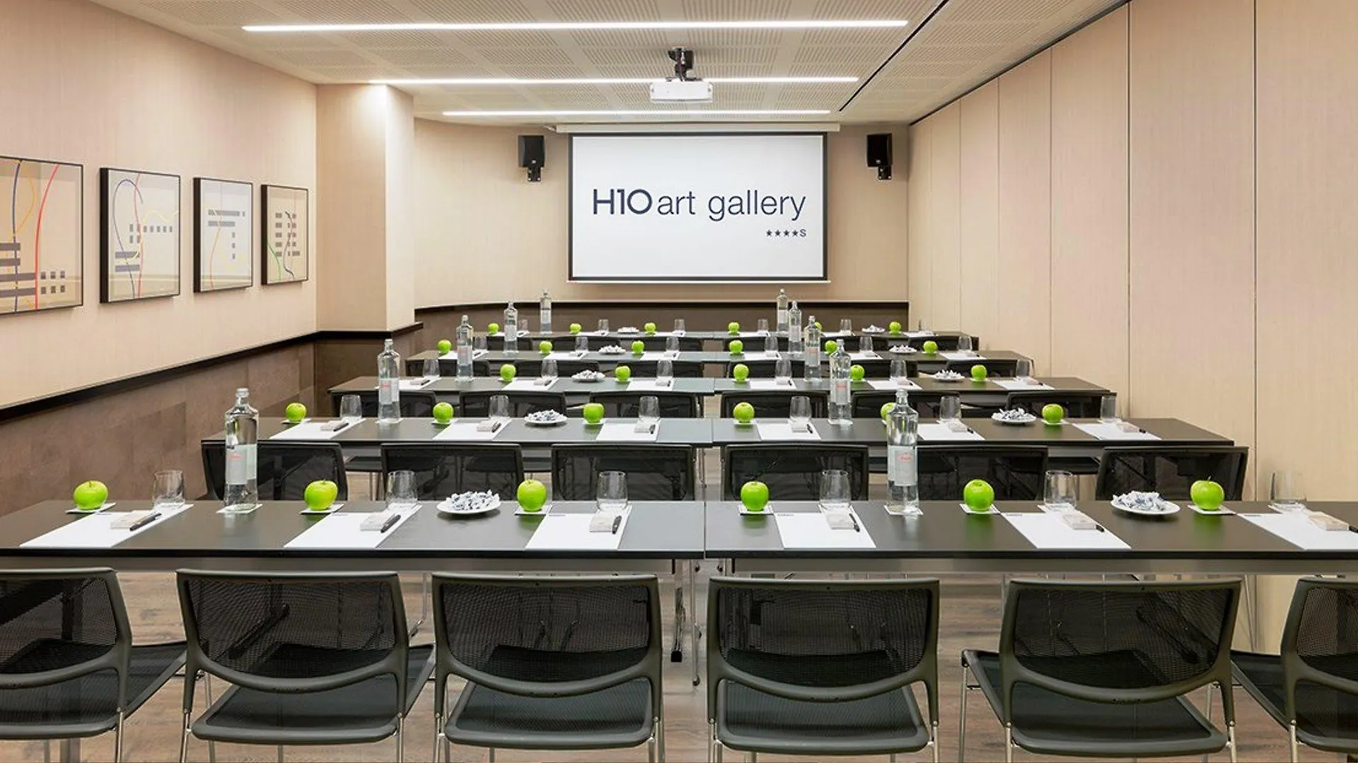 **** Hotel H10 Art Gallery 4* Sup Barcelona Hiszpania