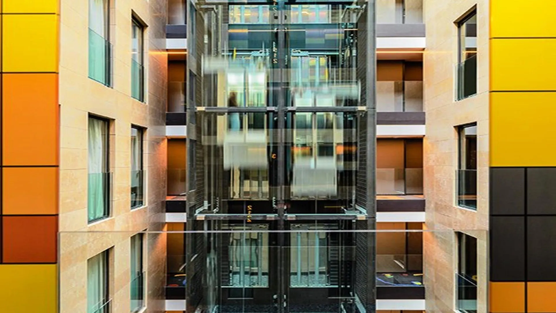 H10 Art Gallery 4* Sup Barcelona Szálloda